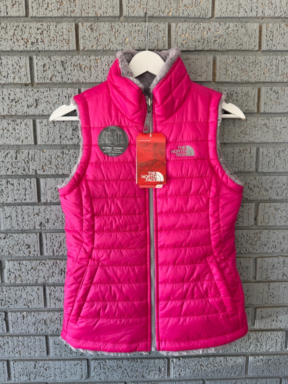 NWT The North Face Vest Reversible Girls Size Medium 10/12 Hot Pink Gray